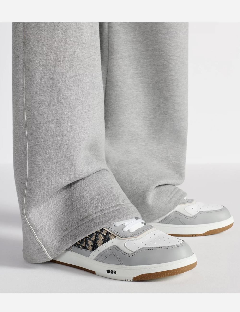 Кроссовки Dior B27 Uptown Low-Top Sneaker "Gray and White Smooth Calfskin with Beige and Black Dior Oblique Jacquard"