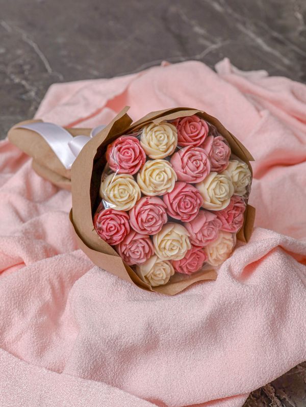 Букет из 19 сладких роз