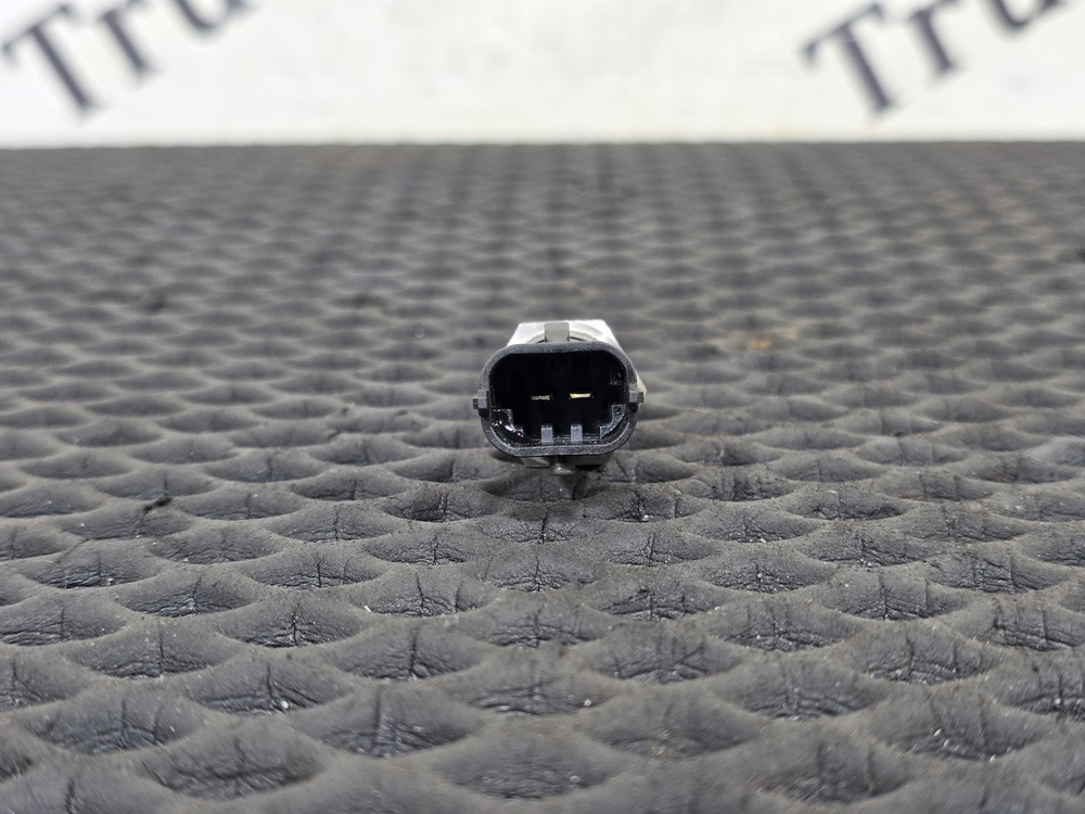 Датчик температуры охлаждающей жидкости 2018г