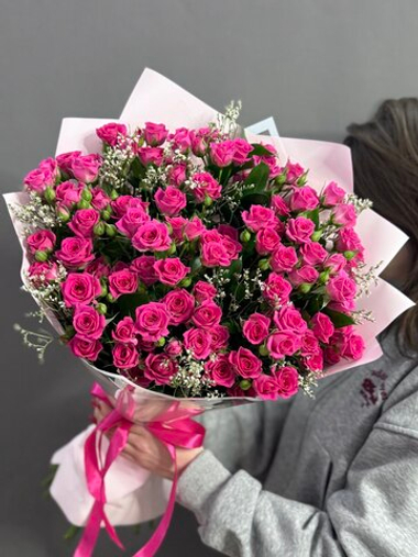 Букет из 11 кустовых роз "Алисия"