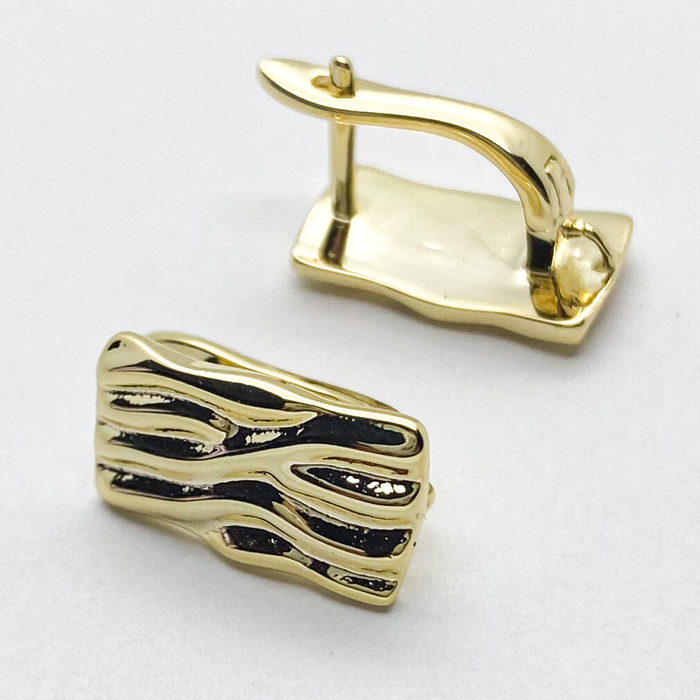 Ювелирные швензы с позолотой, размер 16*10 мм, цена за пару