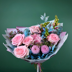 Авторский букет с пионовидными розами заказать онлайн мск