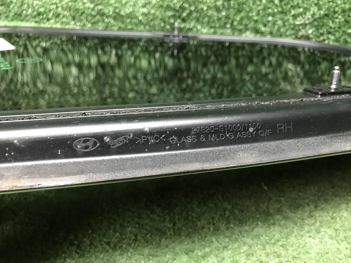 Форточка задняя правая Hyundai Santa Fe 4 TM 18-24