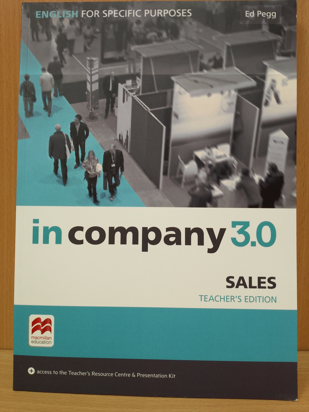 In Comp 3.0 ESP Sales ( TB +Webcode Pk) !!книга для учителя !!!