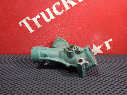 Патрубок системы охлаждения