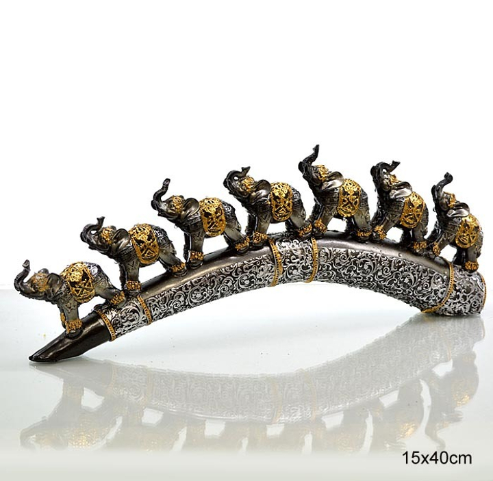 Статуэтка 7 слонов на бивне цвет серебристый черный с золотистыми узорами 40 см