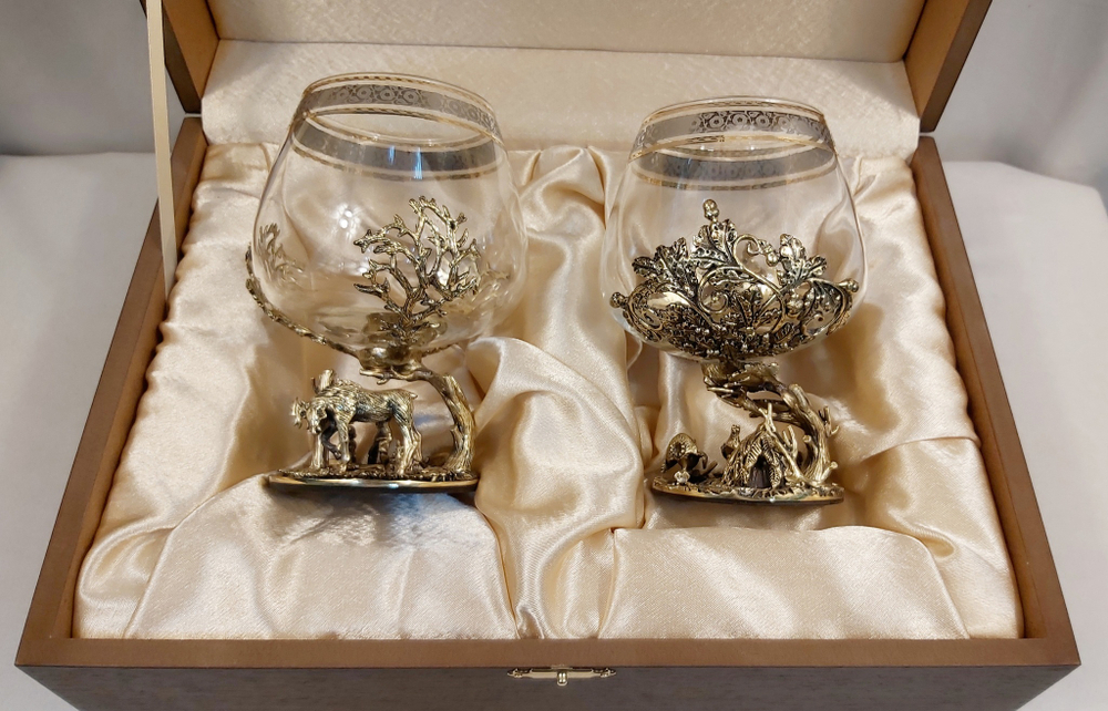 Набор из 2-х бокалов для коньяка "Охота на лося и Охота на глухаря" (подарочный футляр)