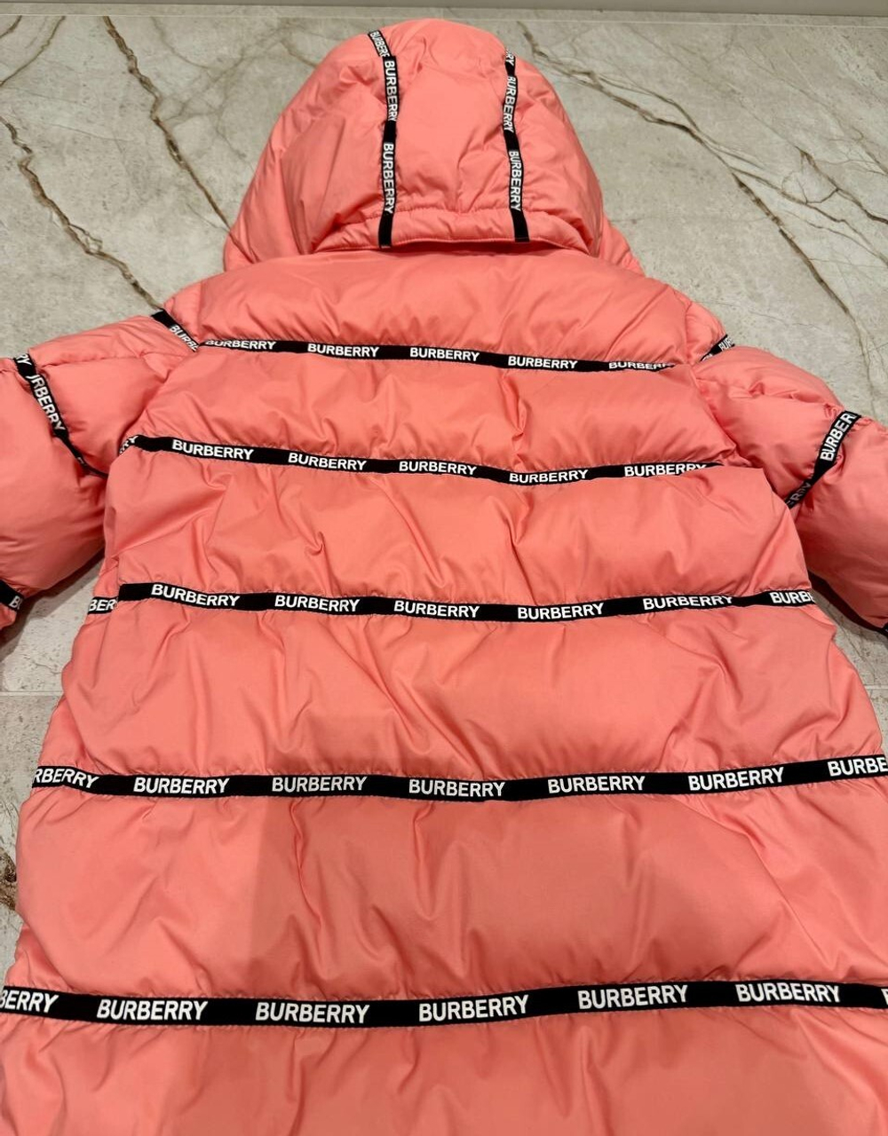 Пуховик Burberry