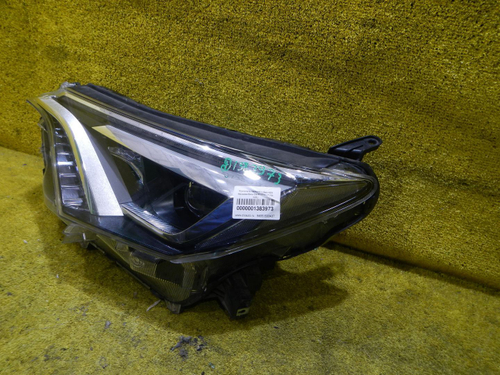 Битая Фара левая Toyota Rav 4 CA40 (2015-2019) LED