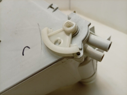 WDN2067WF кт37 Бункер дозатора порошка для стиральной машины Indesit б/у