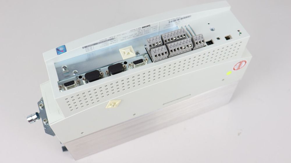 Б/у LENZE EVS9321-ES