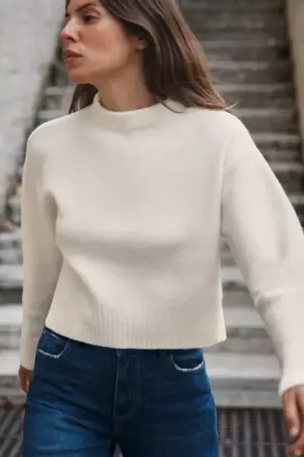 ZARA УКОРОЧЕННЫЙ СВИТЕР ИЗ МЯГКОЙ ТКАНИ, ЭКРЮ