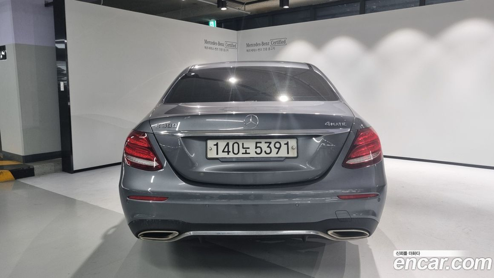 Mercedes-Benz E-Class W213 E300 4MATIC AMG Line (06.2020)