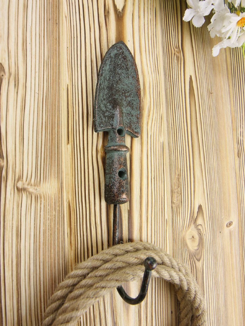 Iron Garden Крючок настенный Совок