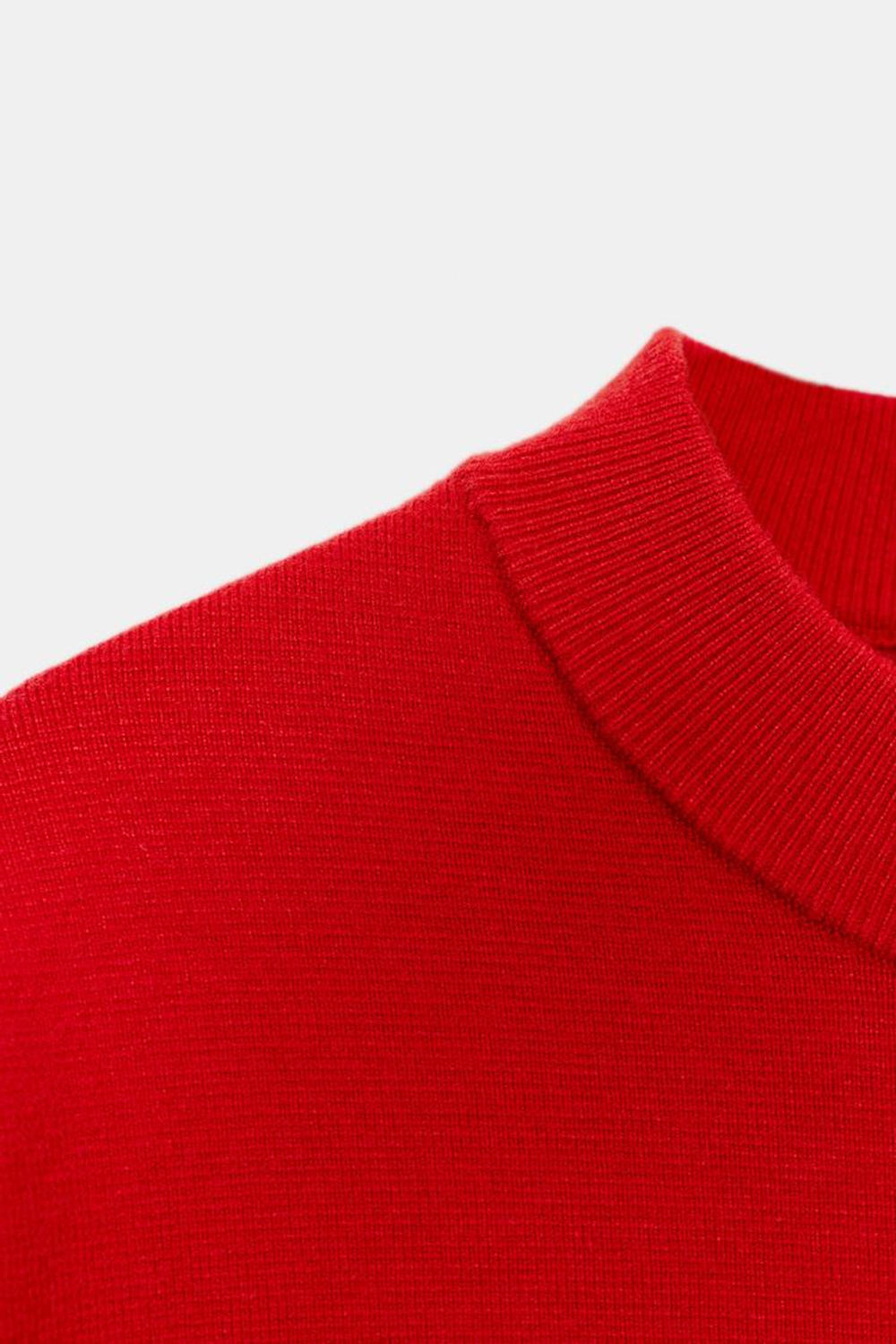 ZARA ТРИКОТАЖНОЕ ПЛАТЬЕ СО СПУЩЕННЫМИ ПЛЕЧАМИ, КРАСНЫЙ