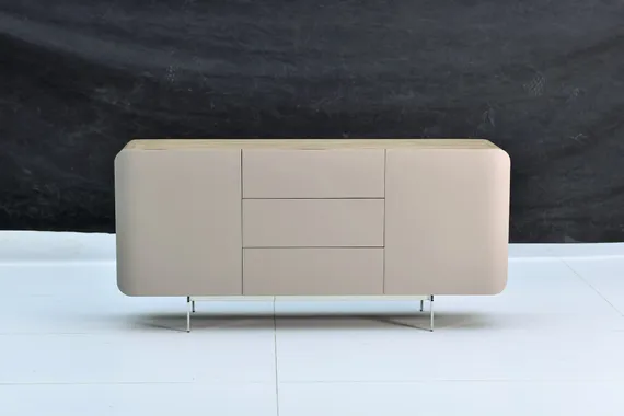 Комод SG-46, 160х76 см, бежевая экокожа, шпон ореха