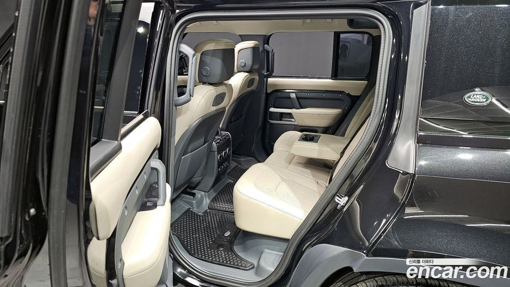Land Rover Defender (L663) 110 D300 HSE (02.2022)