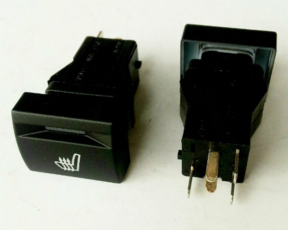 Клавиша обогрева стекла переднего 2170 759.3710-07.