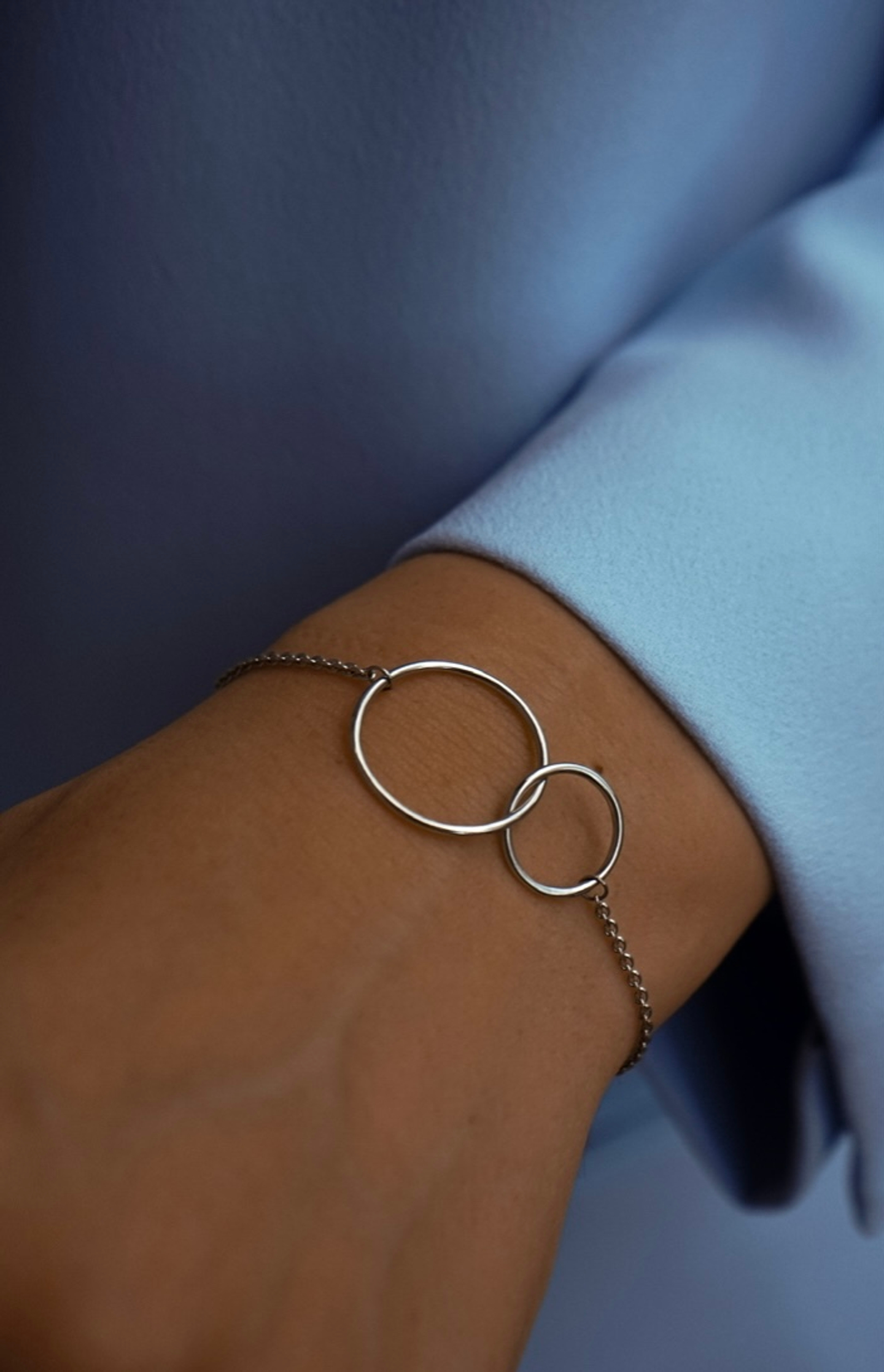 Браслет Бесконечность с двумя кольцами