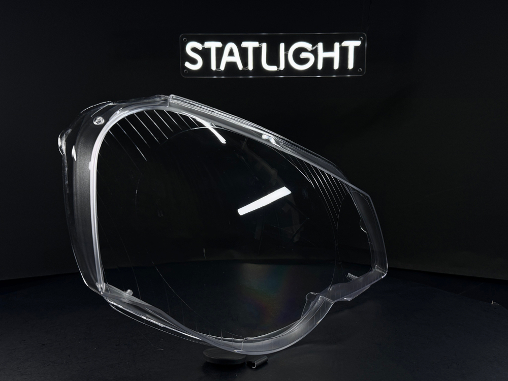 Правое стекло Volkswagen Polo 4 2005-2009