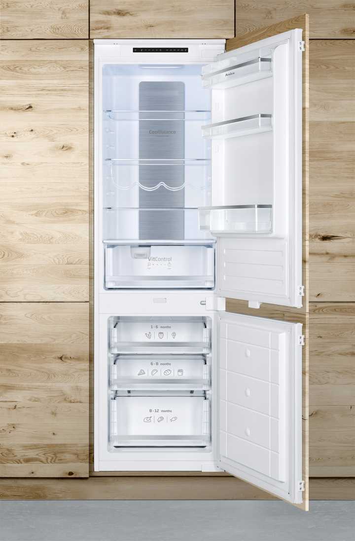 Встраиваемый холодильник Hansa BK307.0NFZC