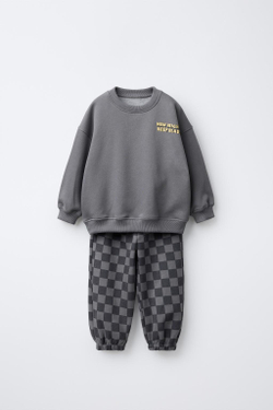 ZARA КОМПЛЕКТ ИЗ ТОЛСТОВКИ И БРЮК-ДЖОГГЕРОВ С НАДПИСЬЮ, АНТРАЦИТОВО-СЕРЫЙ