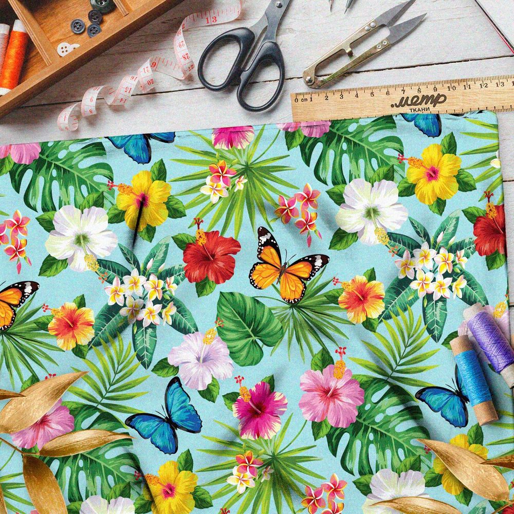 Ткань дюспо реалистичные петуньи и бабочки на голубом фоне