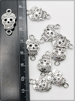 Коннекторы "Черепа" для создания украшений.