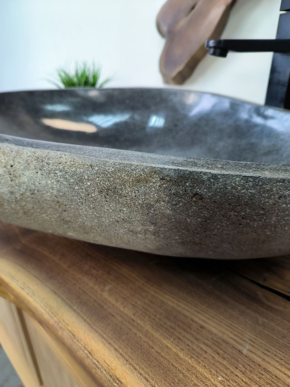 Раковина из речного камня RS-65842 66х47х15 из натурального камня