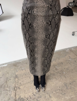 Юбка из эко кожи в змеином принте