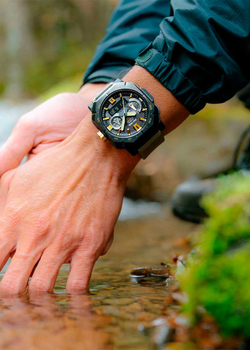 Часы Casio PRW-B1000-5