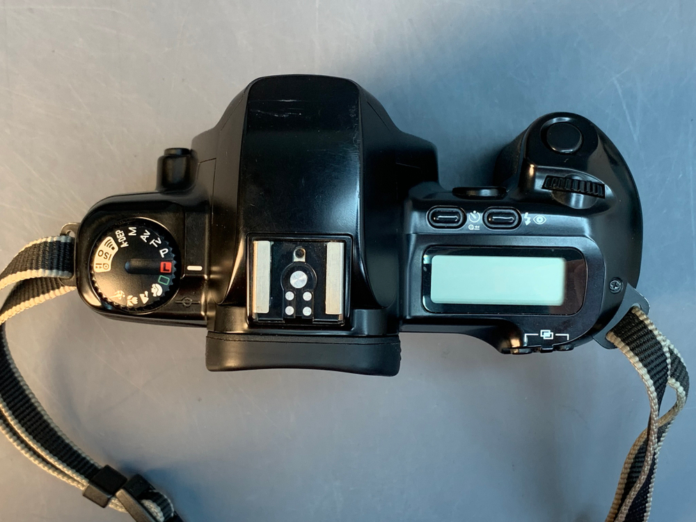 Canon EOS 500 Kit 35-80mm 4-5.6 II
