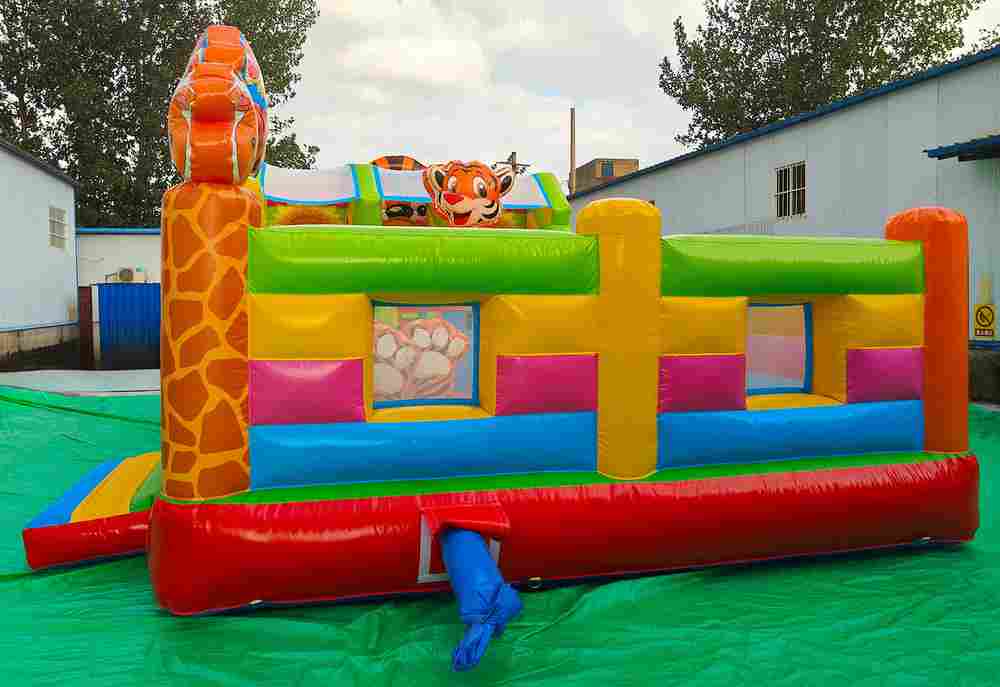 Коммерческий надувной батут «Тигриная страна 3», 10*5*3,5 м