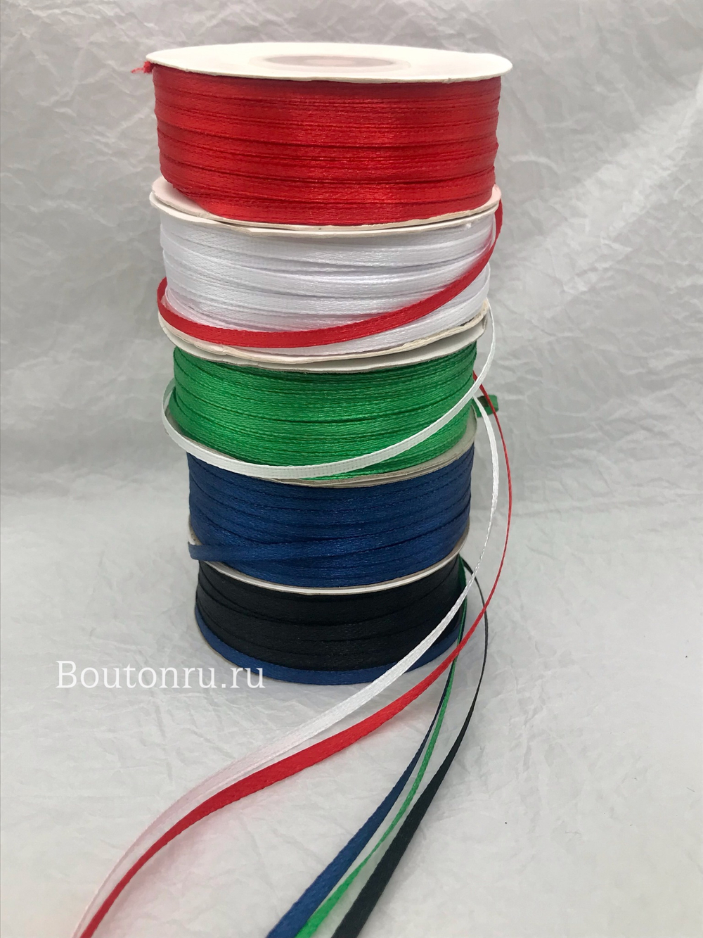 Лента атласная синяя 3 мм