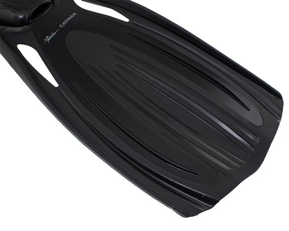 Ласты Marlin Cayman Black с закрытой пяткой