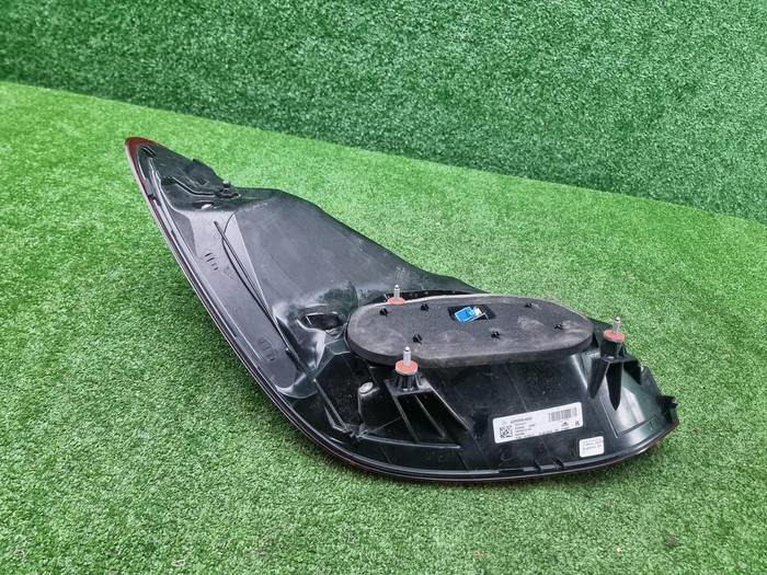 Фонарь правый Mercedes C w205 (2018-2023) LED