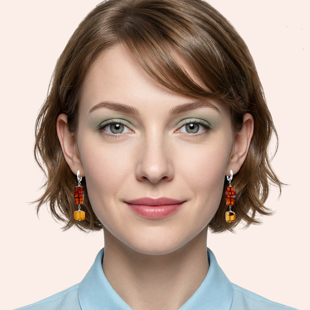 Серьги длинные из матового янтаря в форме кубиков