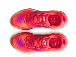 Кроссовки для бега женские Nike Vomero 18 SE W Розово-Оранжевые