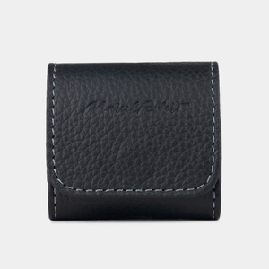 Чехол для наушников AirPods 4 из кожи теленка, черного цвета