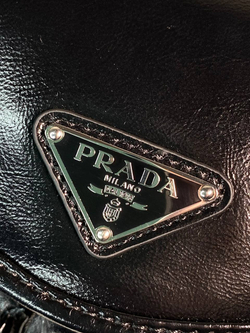 Сумка-мессенджер Prada