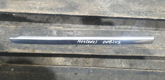 Накладка стекла заднего правого Mercedes GLC (X253) 15-нв Б/У Оригинал A2536700222