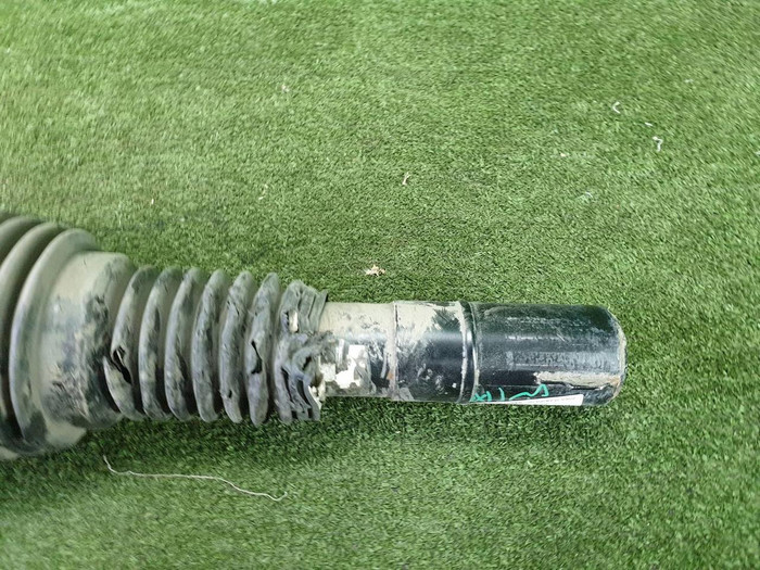 Стойка пневматическая передняя правая Range Rover Sport 2 L494 (2013-2022)