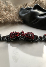 Браслет из бисера "Ника" ручной работы с камнем Гранат