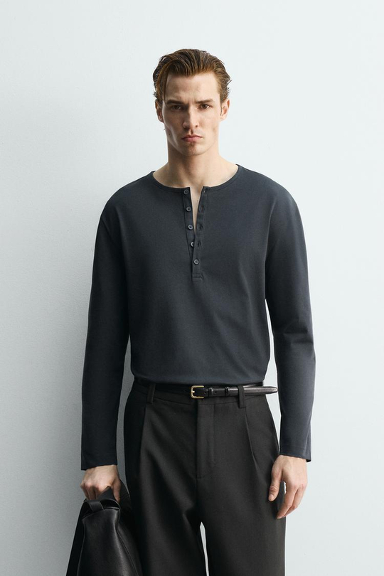 ZARA ФУТБОЛКА С ВОРОТНИКОМ НА ПУГОВИЦАХ — LIMITED EDITION, ТЕМНО-СЕРЫЙ