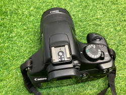 Canon 1100D Kit 18-55mm 3.5-5.6 IS II 8.700 кадров