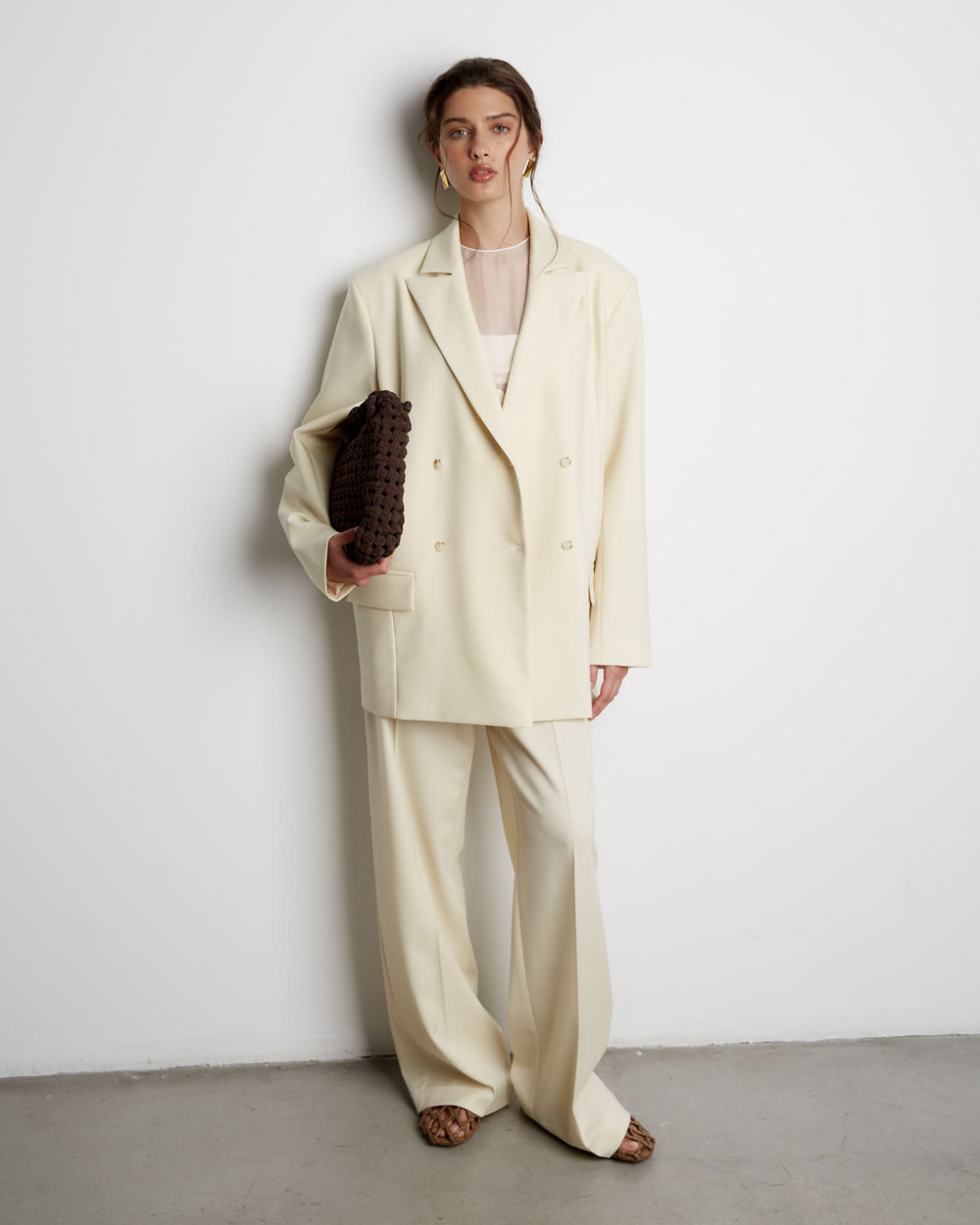 Жакет с дополнительными петлями из шерсти молочный