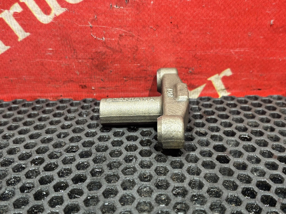 Коромысло клапана 2021г.