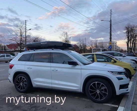 Автобокс Broomer Venture LS (450 л.)  АБС/ПММА (Черный глянец)