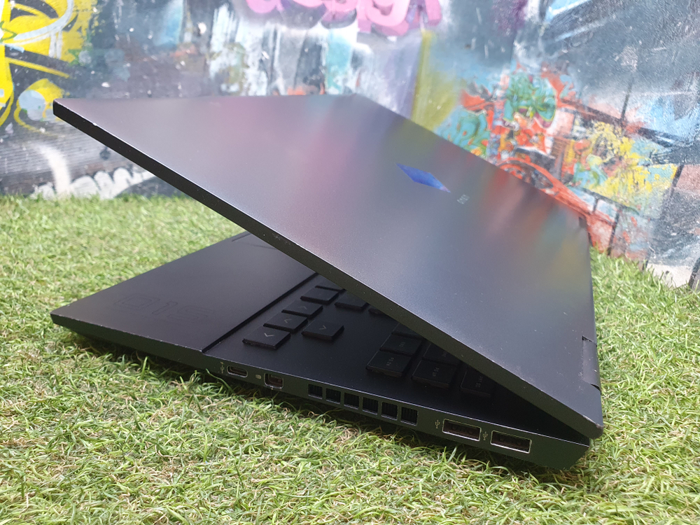 игровой HP Ryzen 7/16Gb/RTX 2060 6Gb/FHD/144Hz/Omen 15-en0052ur