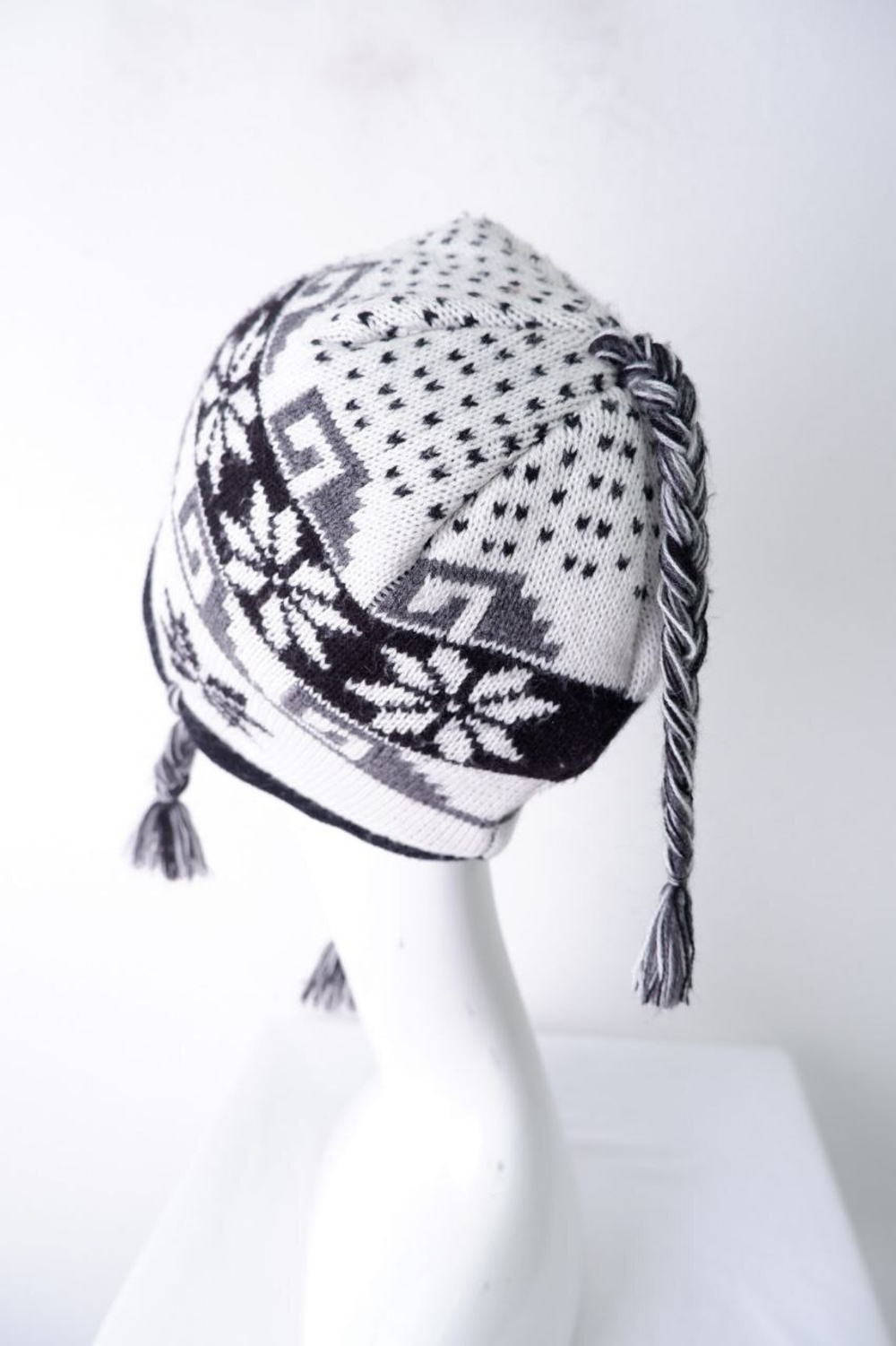 Шапка AirLife на завязках